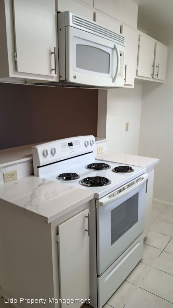 Building Photo - 2 br, 1 bath House - 7100 Cerritos Ave. #30
