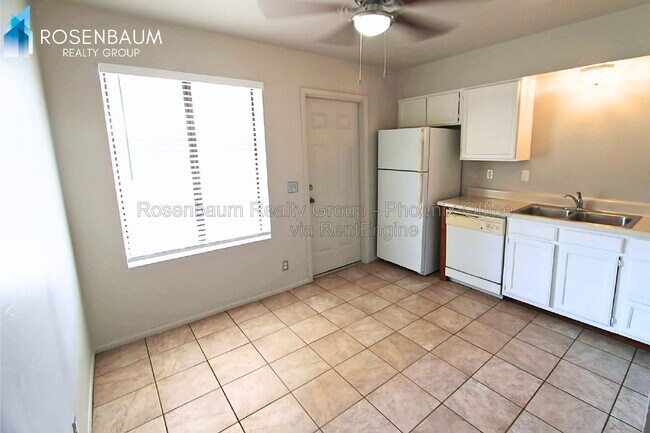 Building Photo - 4704 E Caballero St