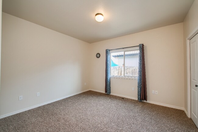 Foto del edificio - 4670 E Flores Ct