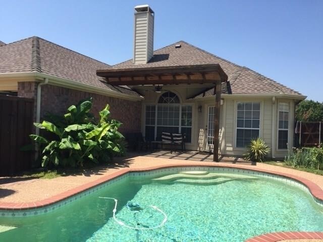 Building Photo - 9510 Vista Cir