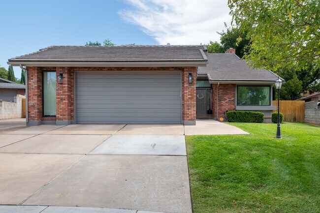 Foto del edificio - Unique Downtown Fully Renovated Beauty!