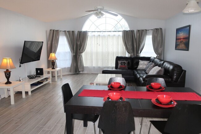 Building Photo - 3/2 Furnished Condo in Kissimmee