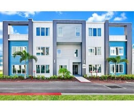 Building Photo - 7770 Sandy Ridge Dr