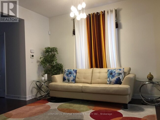 Photo du bâtiment - 71 Buchanan Cres