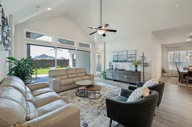 Building Photo - 15807 Thorn Apple Rd