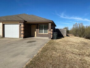 Building Photo - 2501 Cody Poe Rd