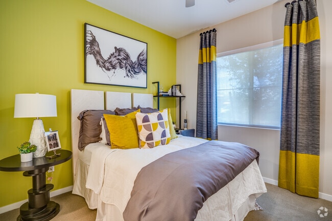 2 BR, 2 BA - 1084SF - Onyx North Central