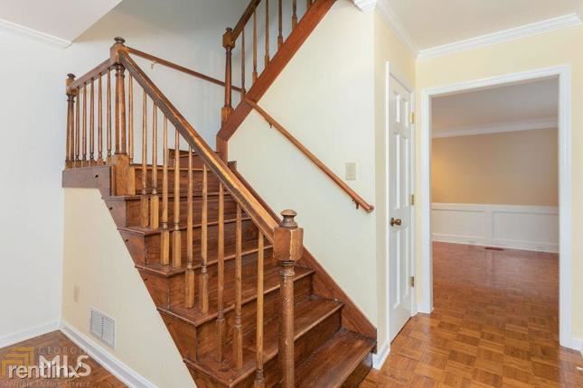 Building Photo - 4 br, 2 bath House - 1295 Lake Colony Dr