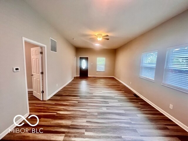 Foto del edificio - 838 N Temple Ave