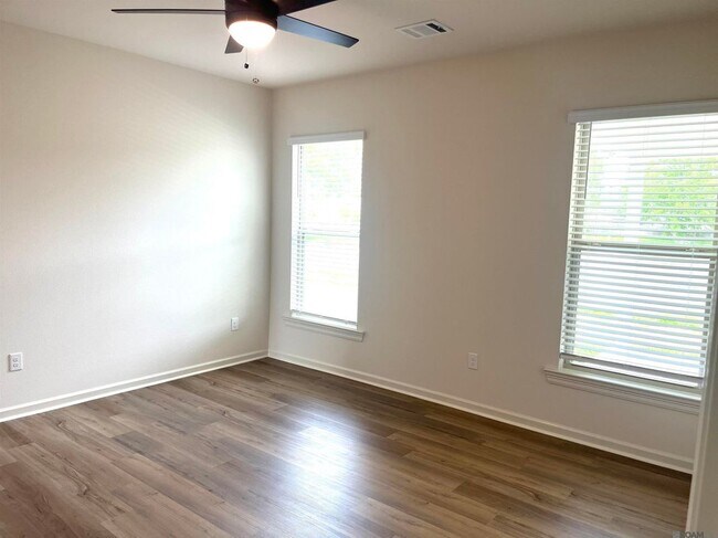 Foto del edificio - 35657 Woodland Ridge Dr