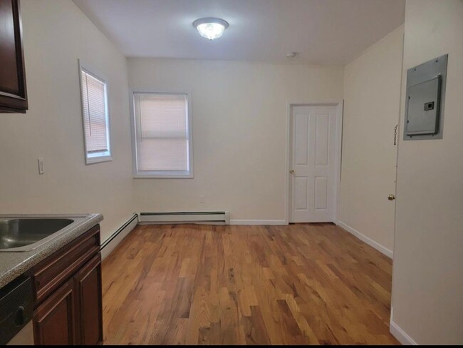 Building Photo - 52 Belmont Ave