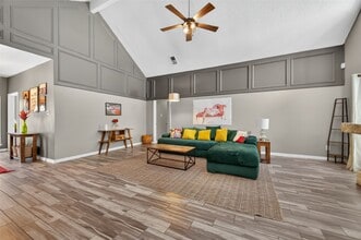 Building Photo - 5310 Holly View Dr