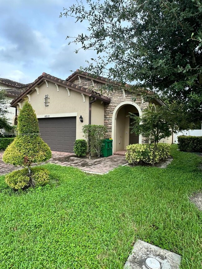 Foto del edificio - 4910 NW 48th Ln