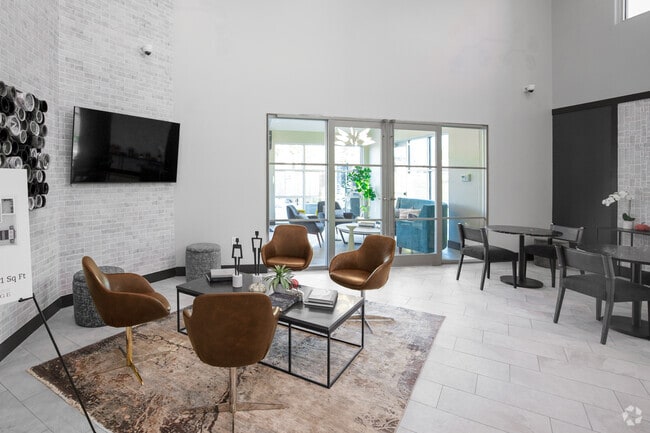 Clubhouse - Flats at Walnut Ridge