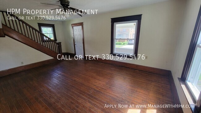 Building Photo - Spacious 5 bedroom house in Akron