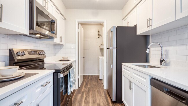 Foto del edificio - The Crest on Hampton Hollow