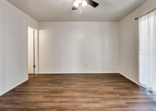 Foto del edificio - 8801 St George Way