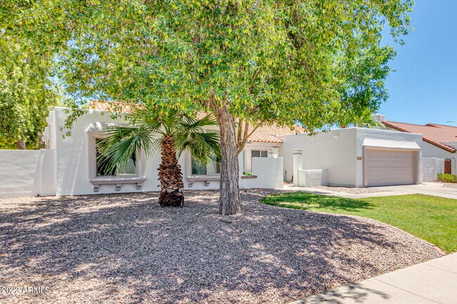 Foto del edificio - 2247 N Linda