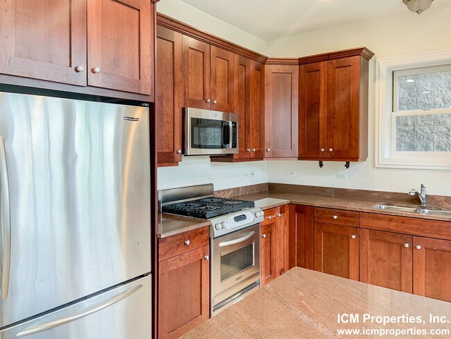 Foto del edificio - 2927 N Southport Ave