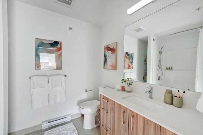 Building Photo - The District