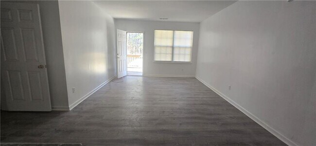 Foto del edificio - 4951 Larkspur Ln