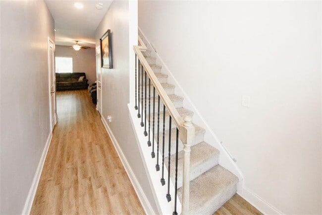 Building Photo - 10162 Benton Woods Dr