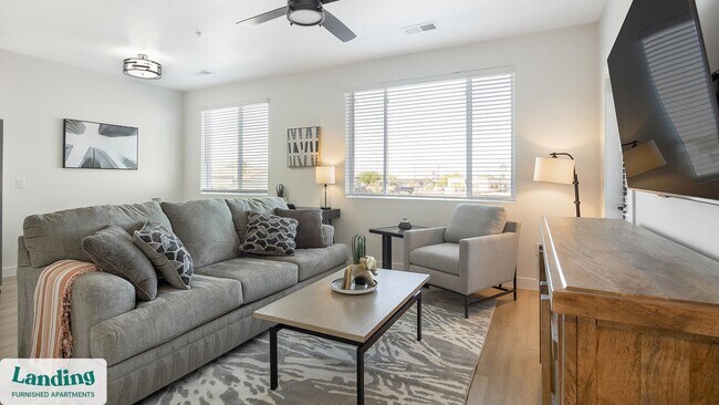 Foto del edificio - 255 N Camino Mercado