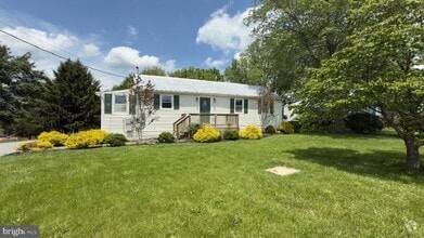 Building Photo - 22310 Clarksburg Rd