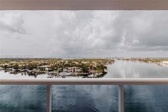 Building Photo - 6770 Indian Creek Dr