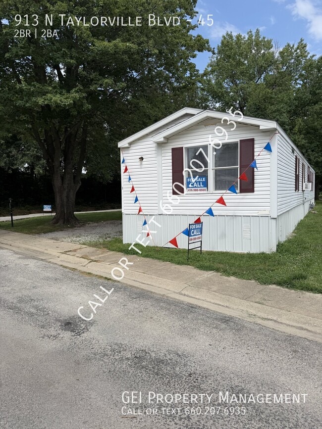 Building Photo - 913 N Taylorville Blvd