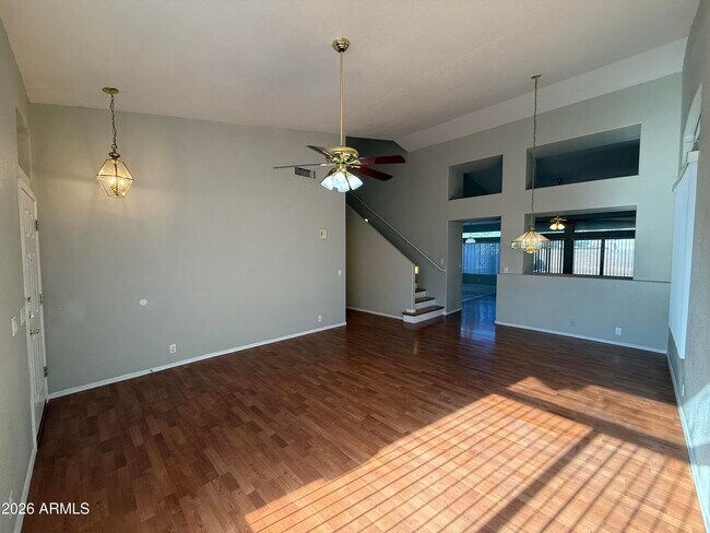 Foto del edificio - 1253 N Spire Ct