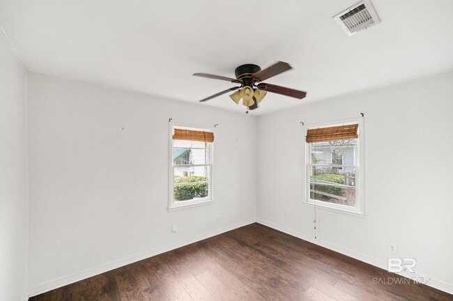 Building Photo - 358 Pecan Ave
