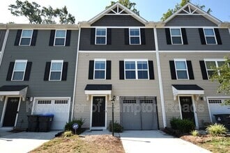 Building Photo - 49 Manilla Cir