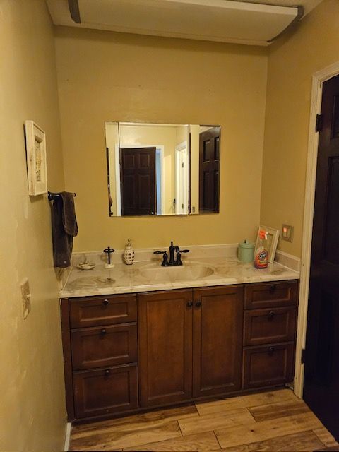 Building Photo - 3624 Ave De Gien