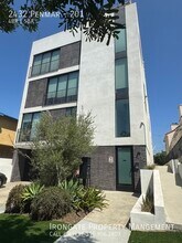 Building Photo - 2432 Penmar Ave