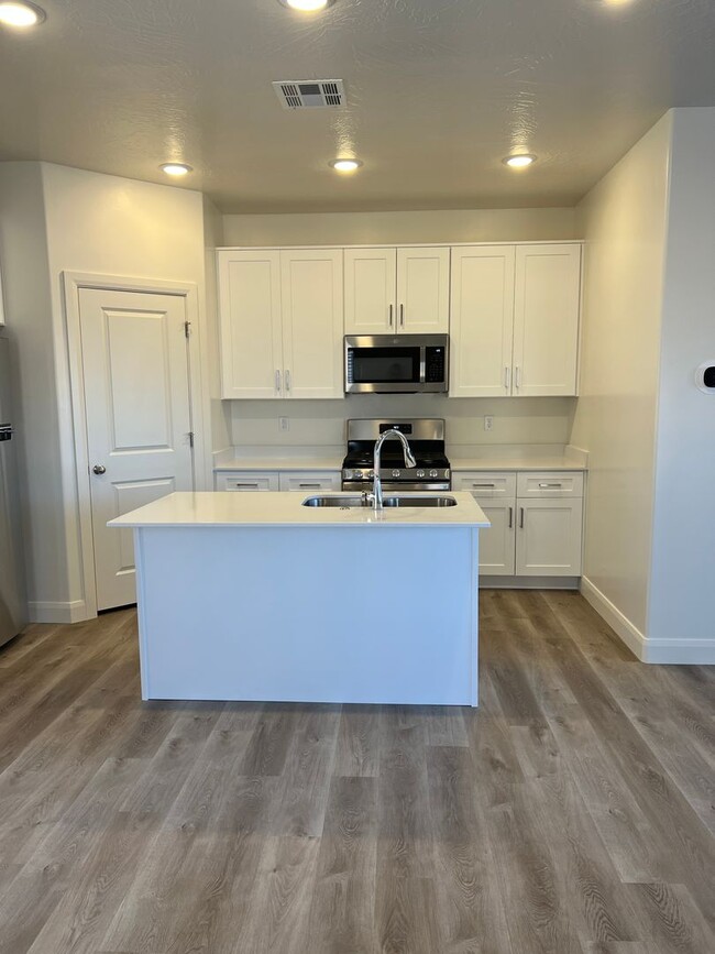Foto del edificio - Beautiful 3 bedroom townhome in Ivins!!