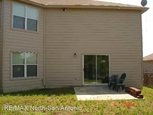 Building Photo - 3 br, 2.5 bath House - 10351 Manor Crk