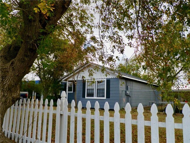 Building Photo - 3119 McArdle Rd