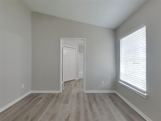 Building Photo - 3211 Kelling St