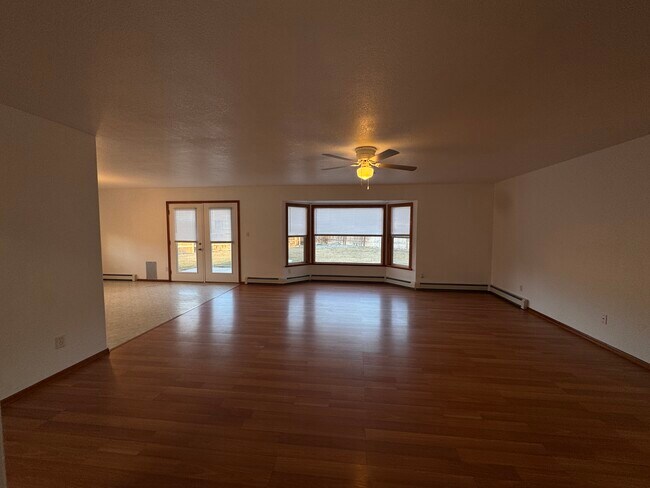 Foto del edificio - 1139 Laurel Ct