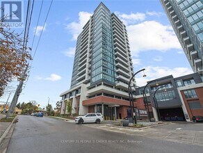 Building Photo - 5 Wellington St S