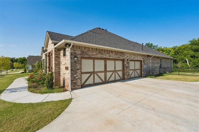 Building Photo - 11717 Josie Ln