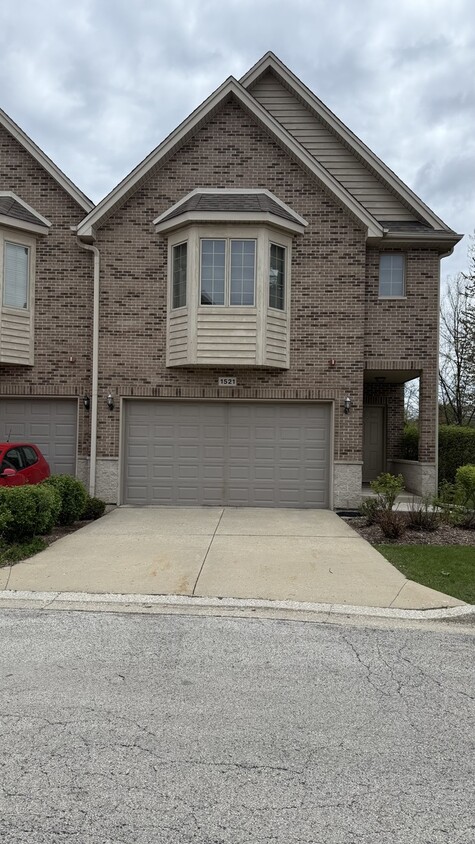 Foto principal - 1521 Stonegate Manor