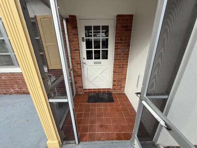 Foto del edificio - 6805 NW 75th Dr