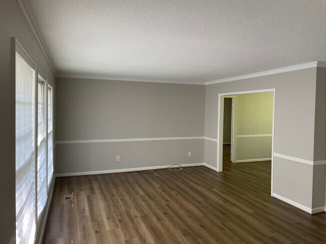 Foto del edificio - For Rent