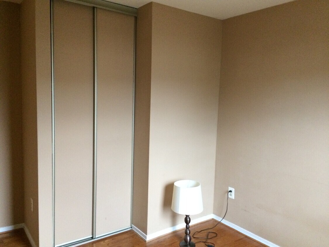 Building Photo - 42 Starboard Ct