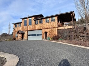 Building Photo - 12450 NW Steelhead Falls Dr