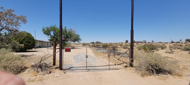 Foto del edificio - 10350 Colusa Rd
