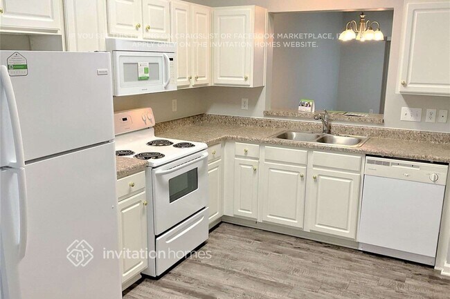 Building Photo - 8028 Stoneham Ct