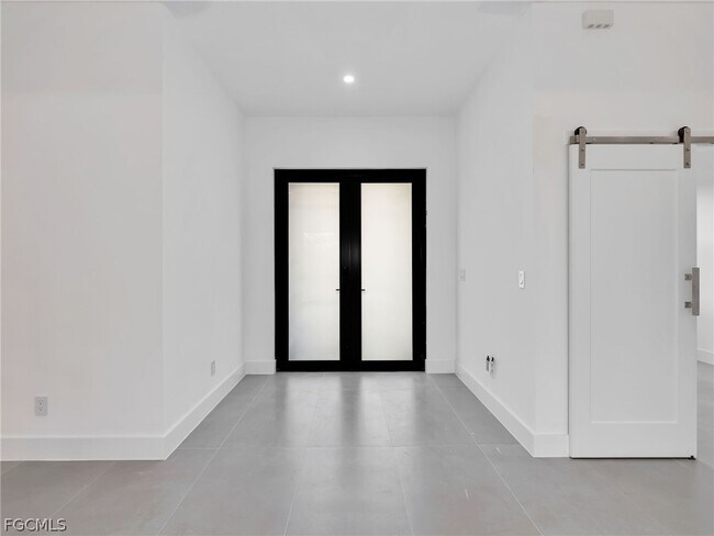 Foto del edificio - 6192 Kambach St